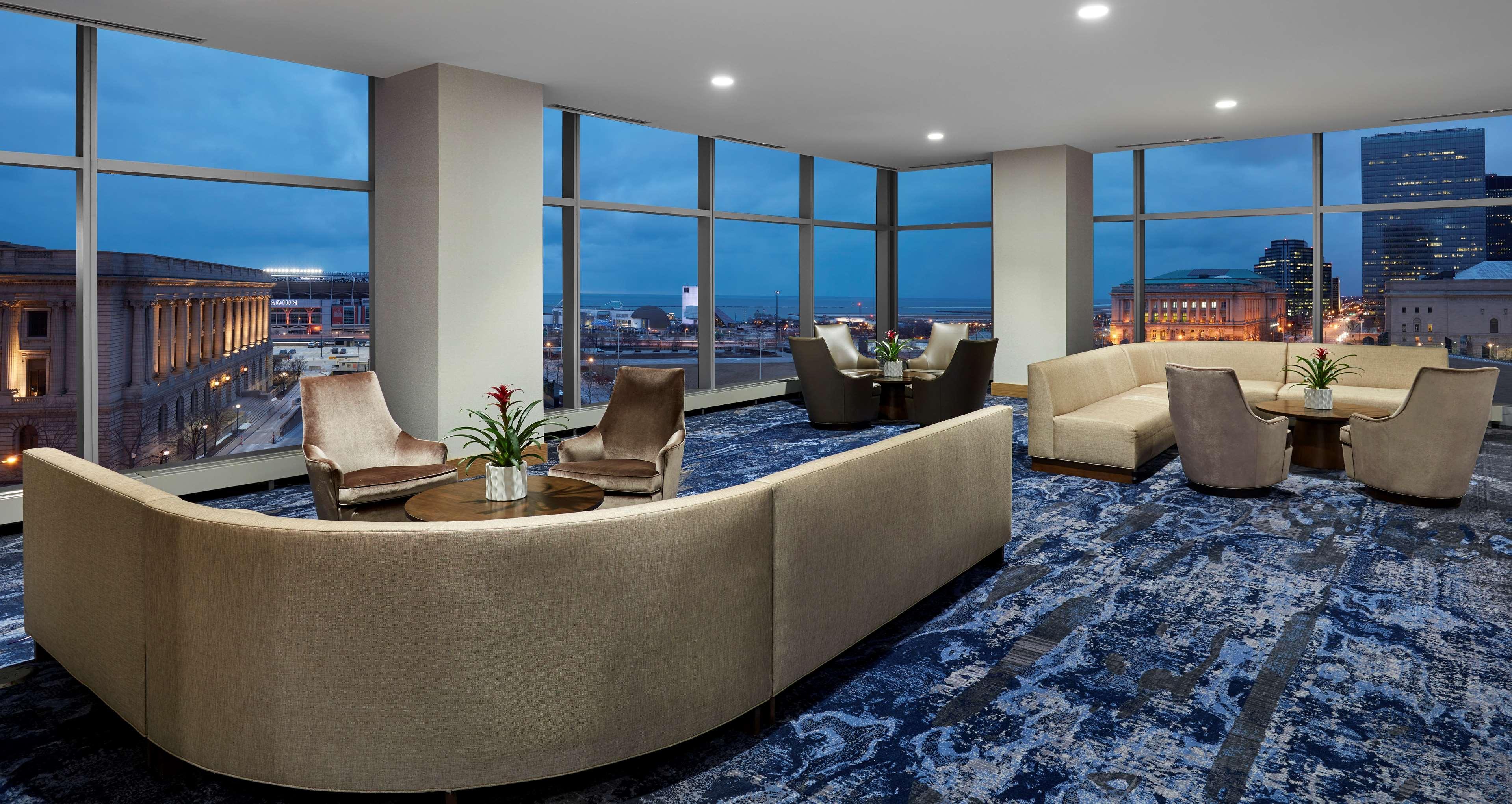 Hilton Cleveland Downtown Hotel Exterior photo